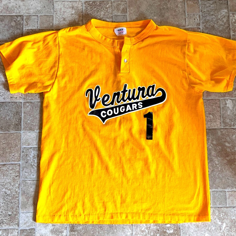 Vintage Ventura Reach Tshirt baseball style